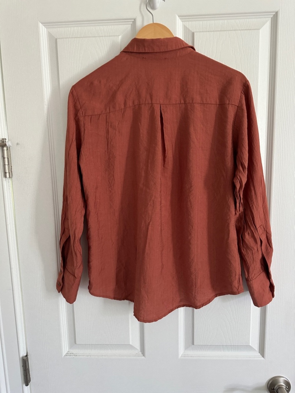 Lulu’s Rust Button-Up Shirt - Picture 3 of 6